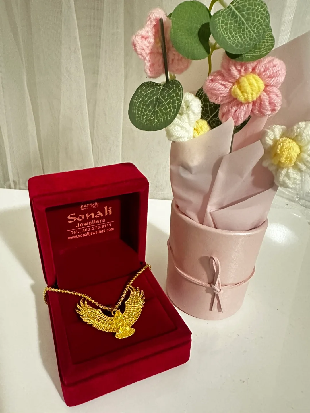 Jewellers Gold Eagle Necklace thumbnail