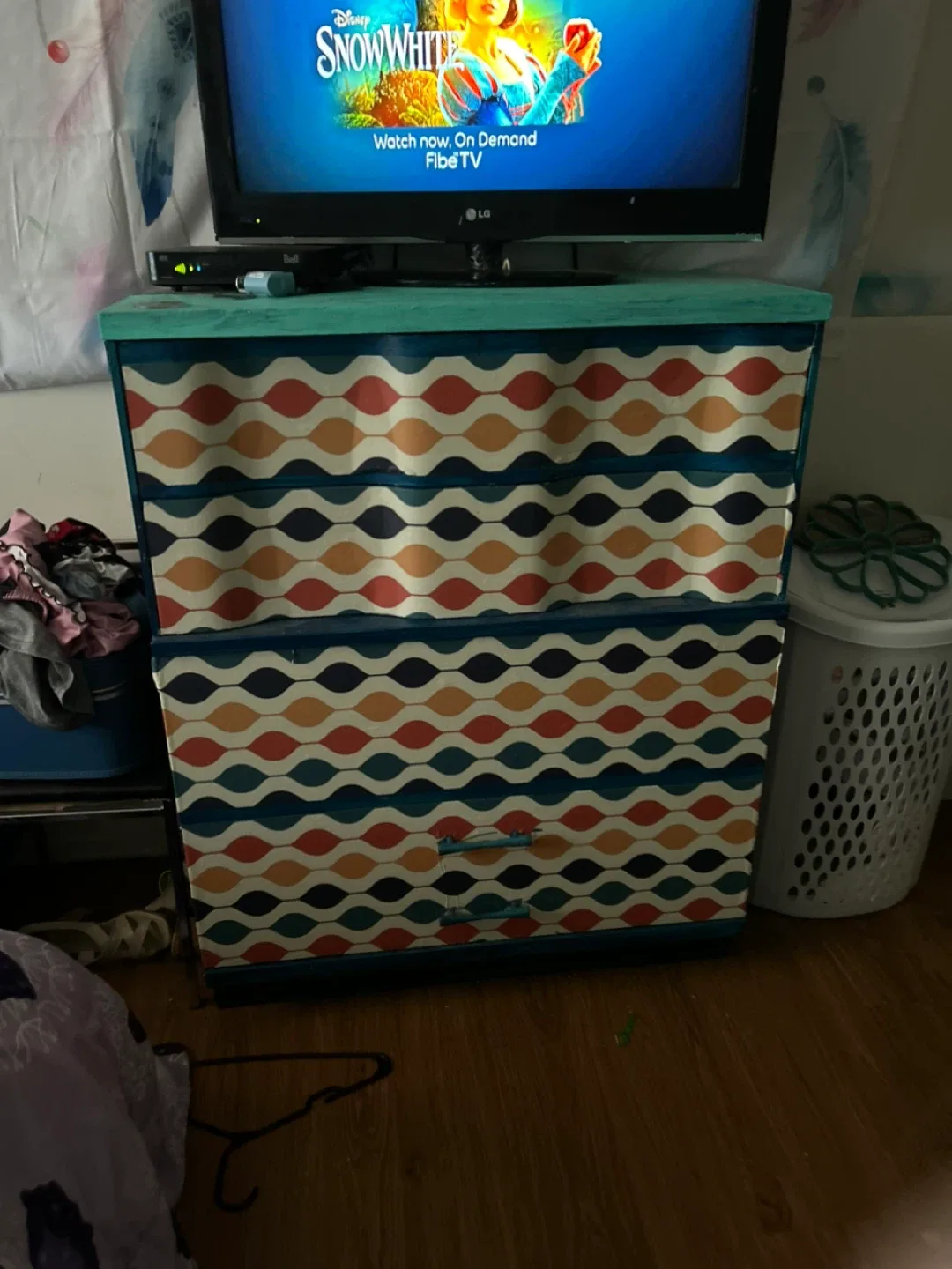 Retro Patterned 3-Drawer Dresser thumbnail