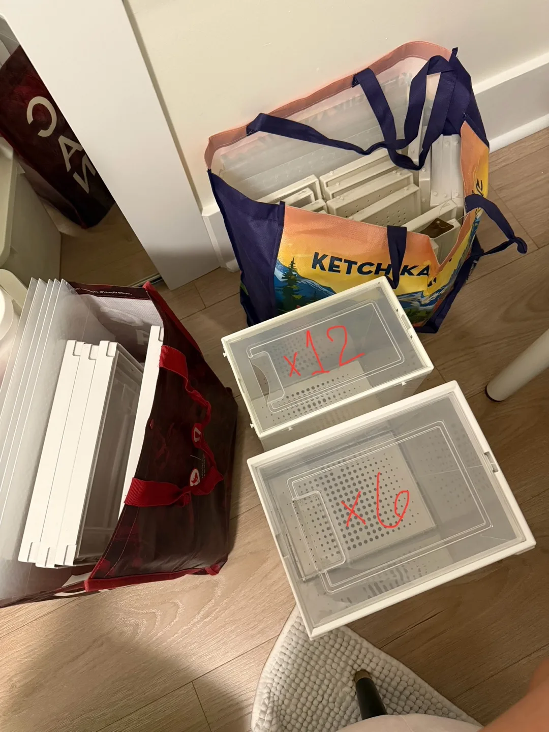 Shoe Boxes - 18 Clear Stackable Organizers image indicator(3)