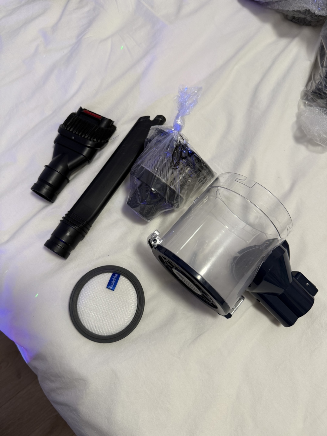 PrettyCare W200 Cordless Vacuum - Like New! - photo 3