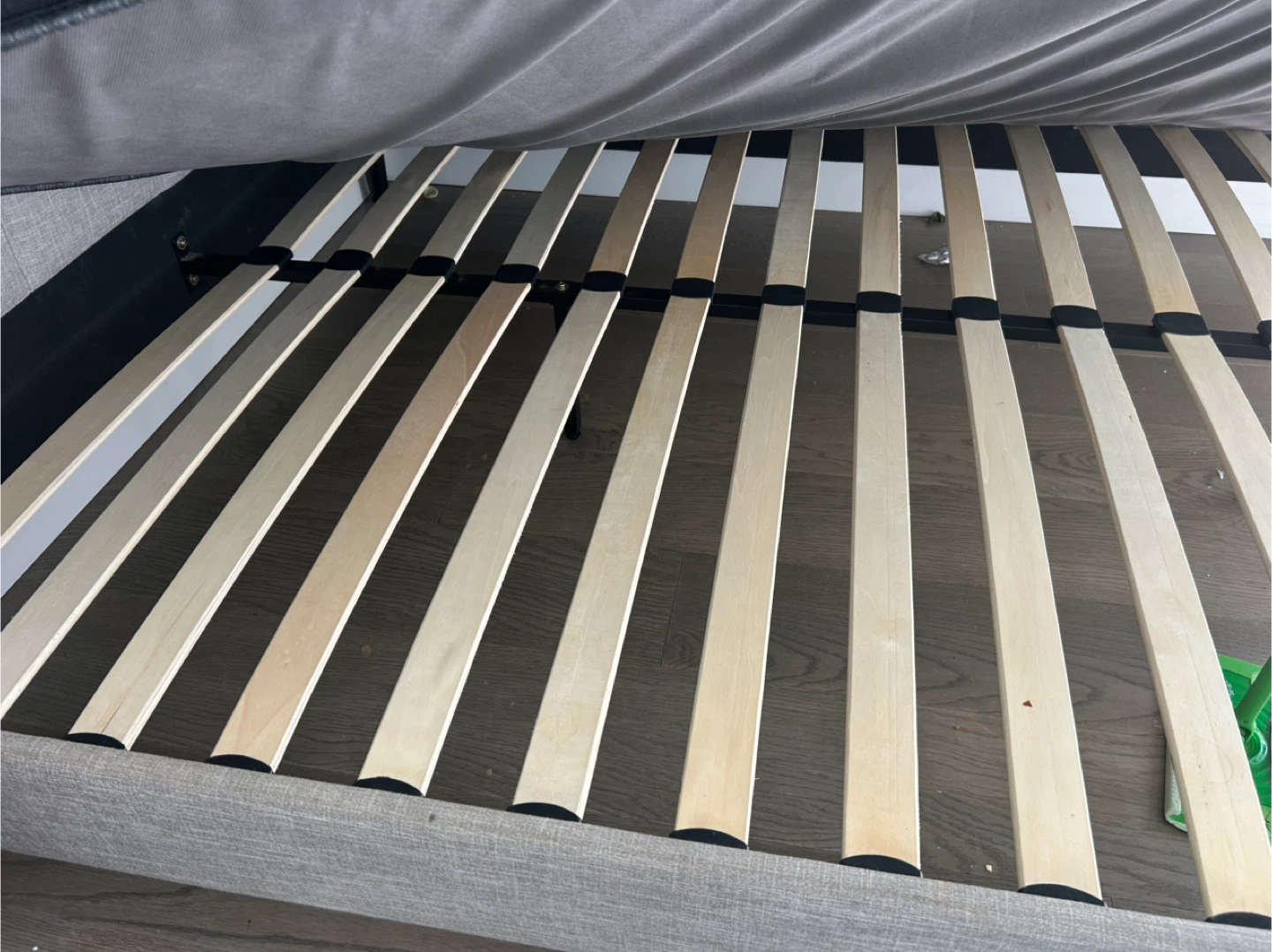 Queen Size Bed Frame with Headboard - photo 3