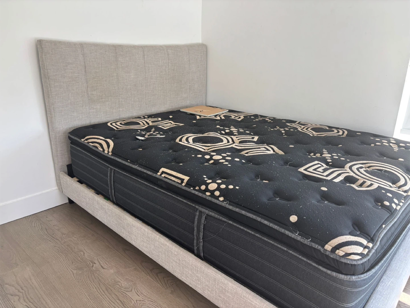 Queen Size Bed Frame with Headboard