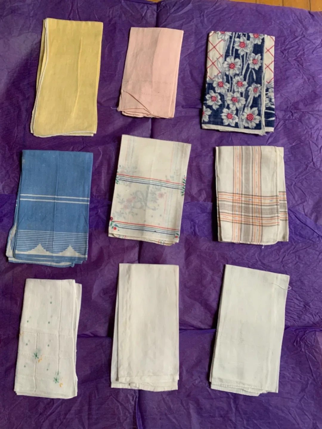 12 Vintage Embroidered/ printed Ladies Handkerchiefs - Set of 5 image indicator(7)