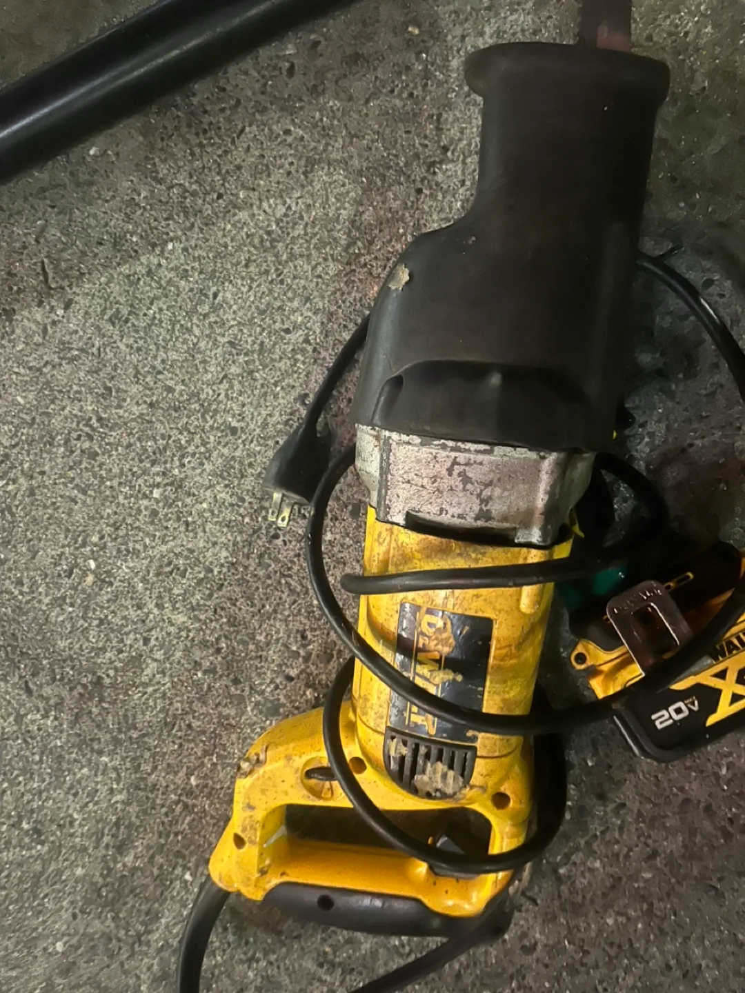 DeWalt Reciprocating Saw thumbnail