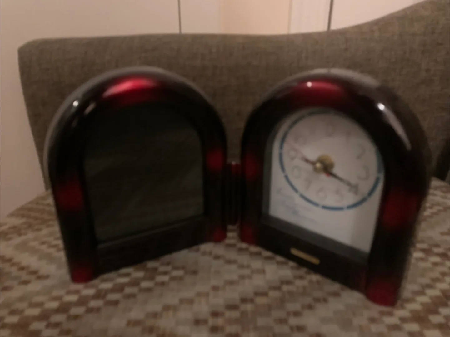 Travel Alarm Clock thumbnail