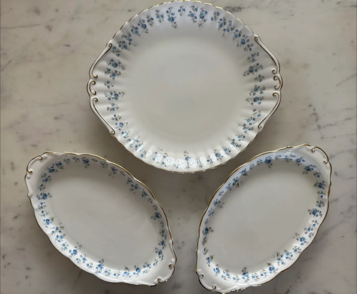 Royal Albert Memory Lane Bone China Set thumbnail