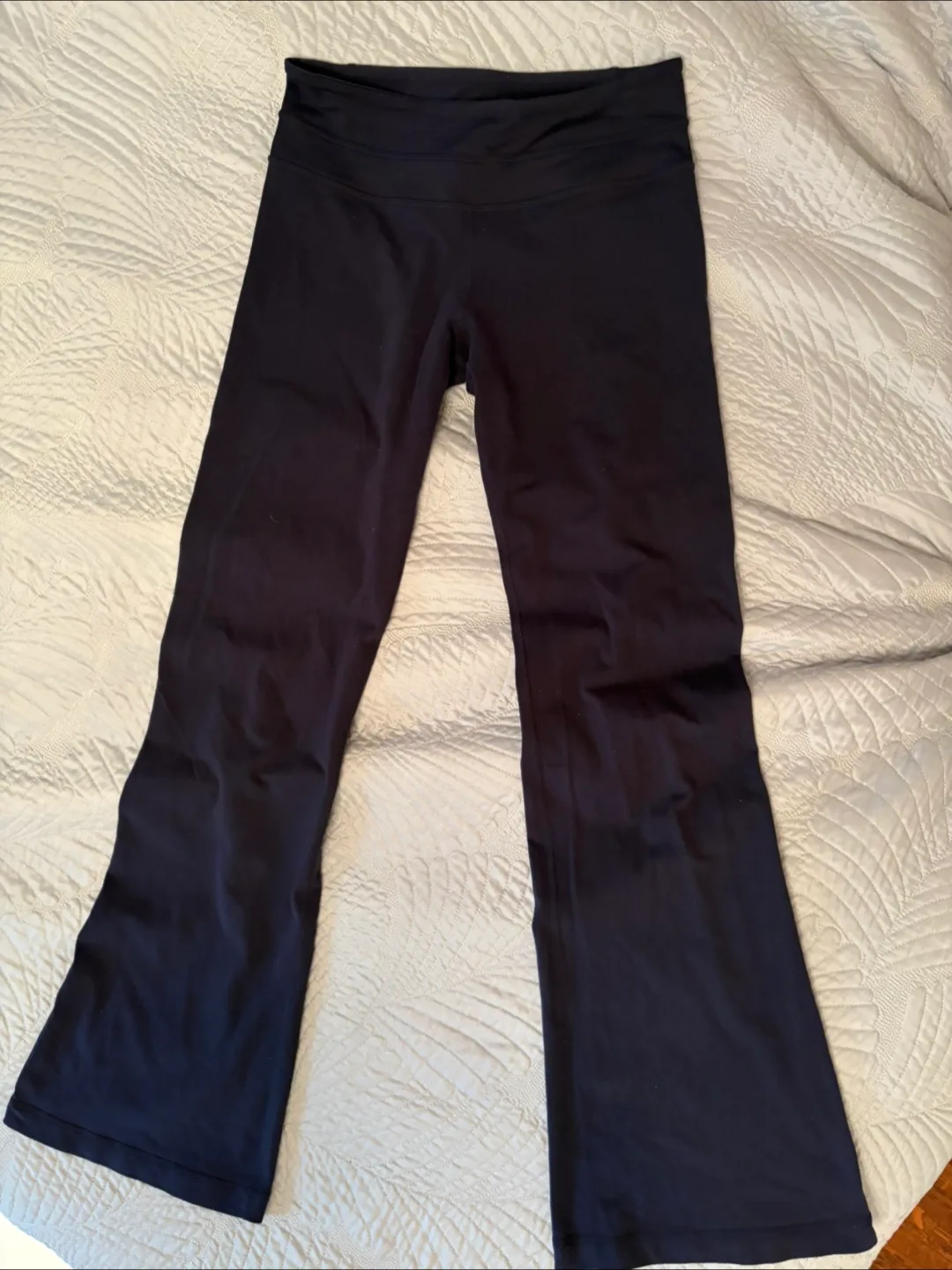 Lululemon Groove Pants - Size 4 - Navy thumbnail