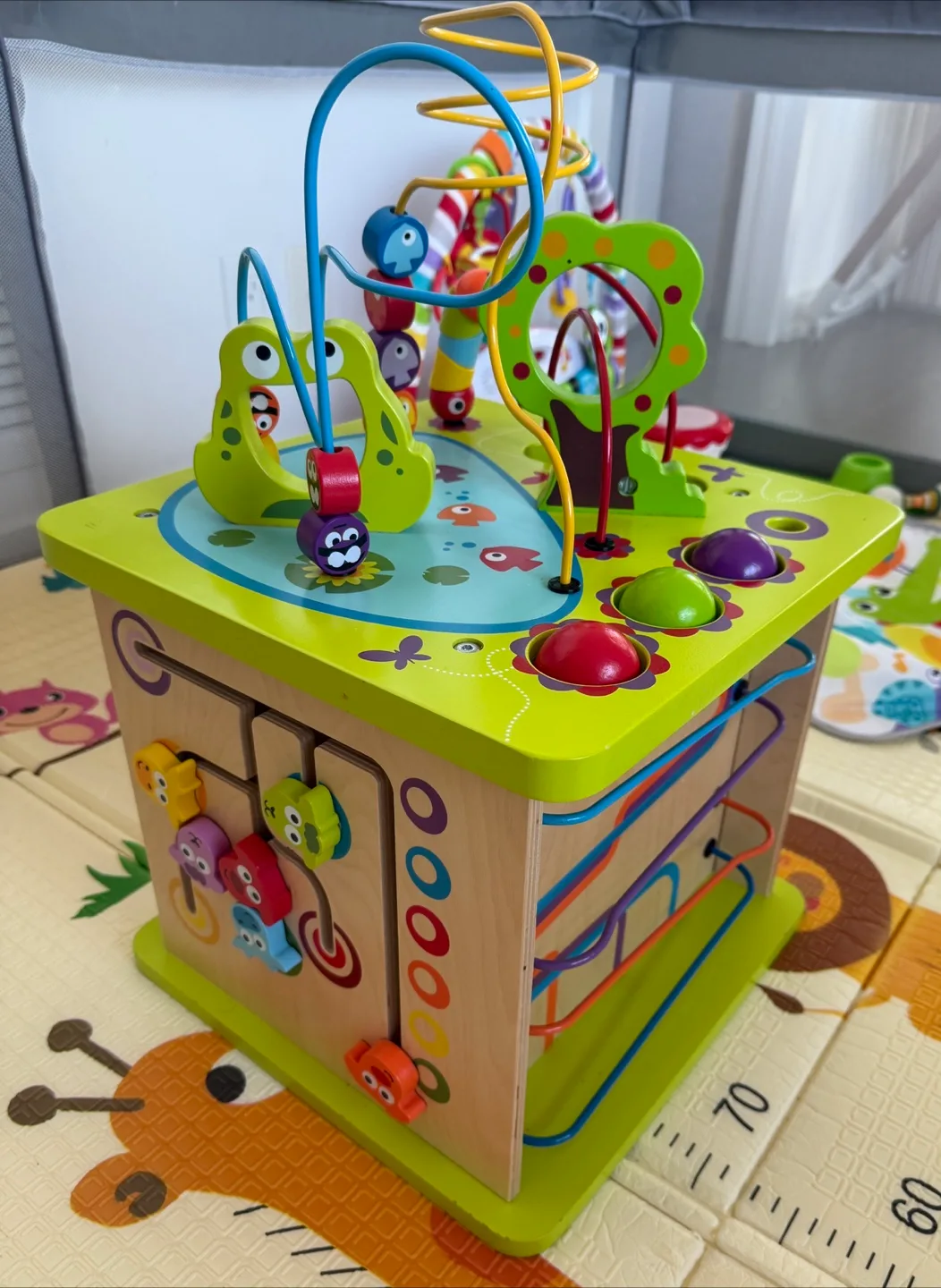 Hape Country Critters Wooden Activity Play Cube image indicator(2)