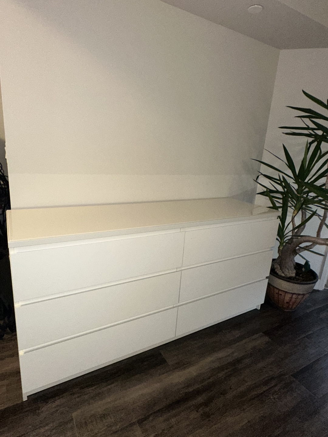 IKEA MALM White 6-Drawer Dresser