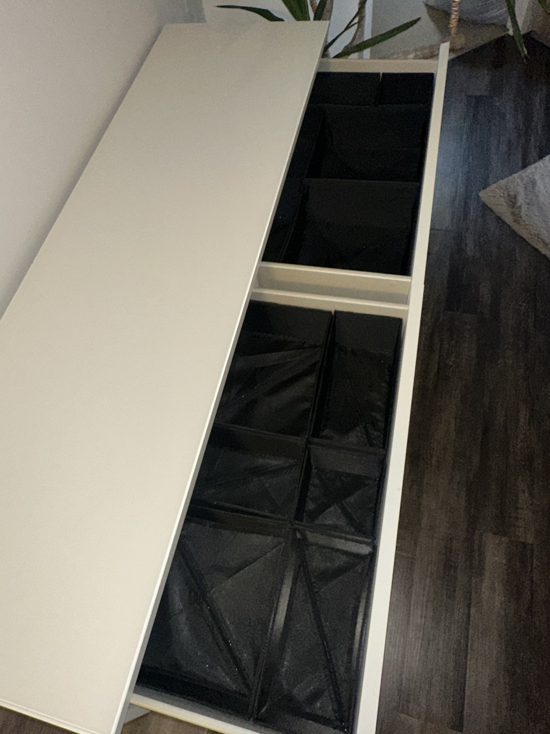 IKEA MALM White 6-Drawer Dresser - photo 2