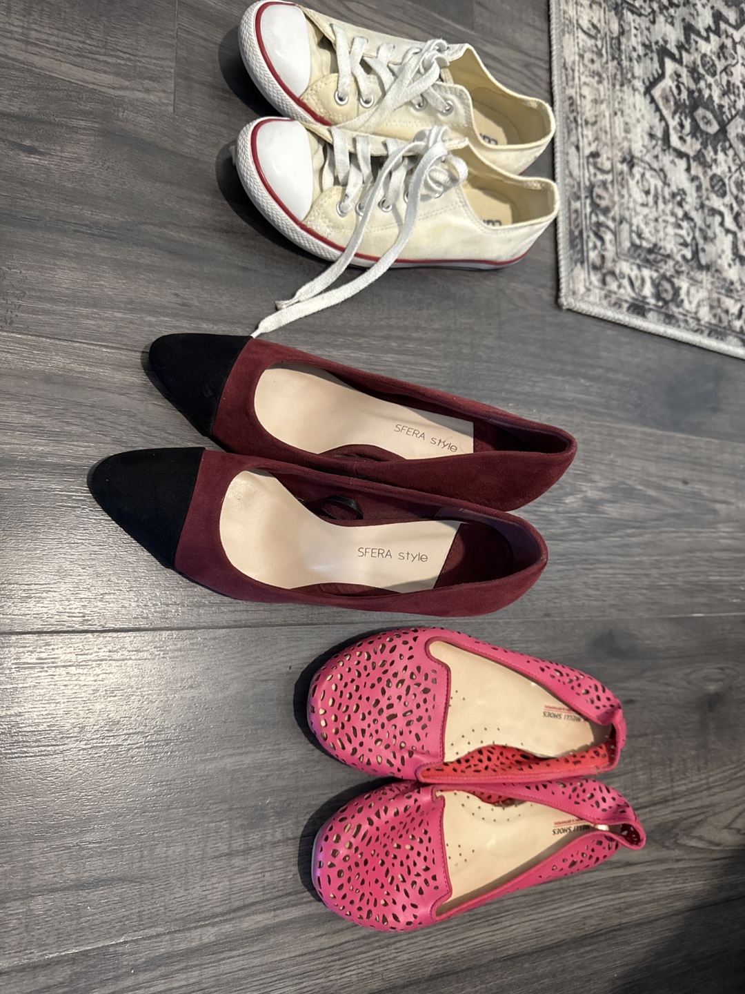 Women's Shoes size 7-7/5 (all 5$)