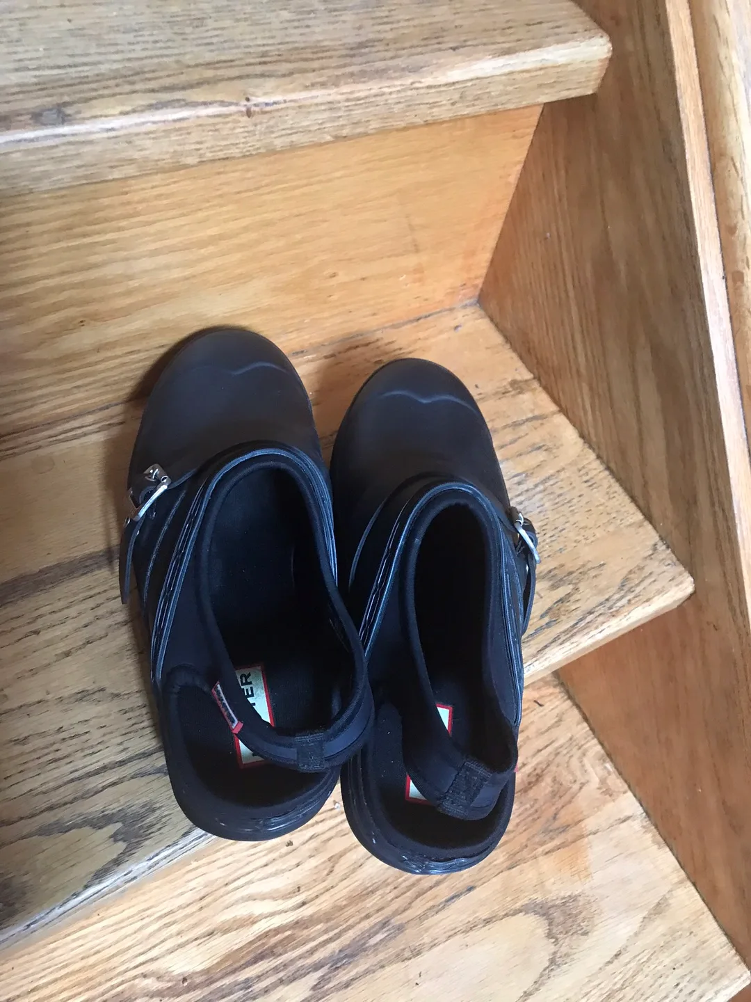 Hunter Garden Clogs - Size 9- Black image indicator(3)