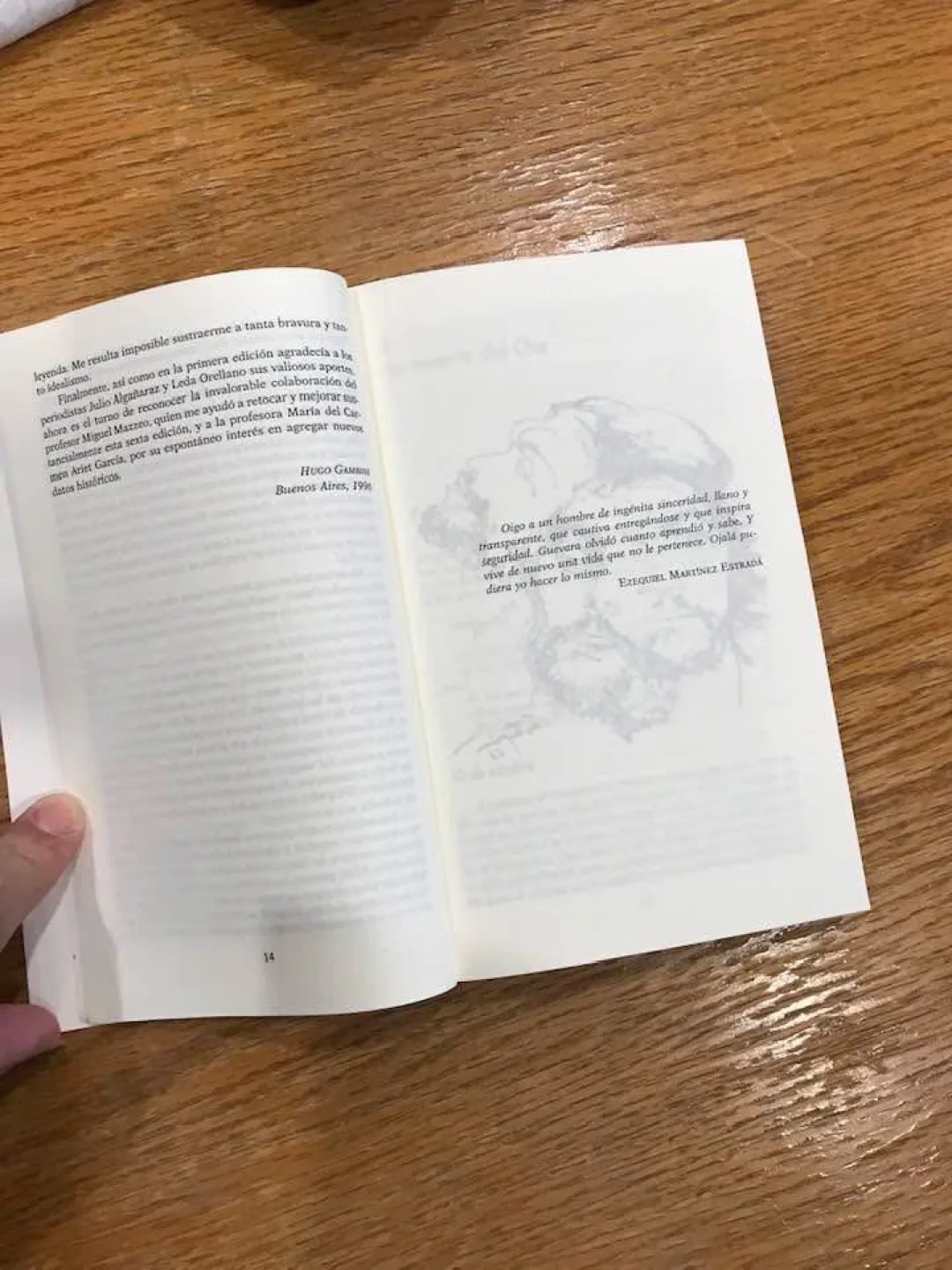 El Che Guevara La Biografía by Hugo Gambini image indicator(3)