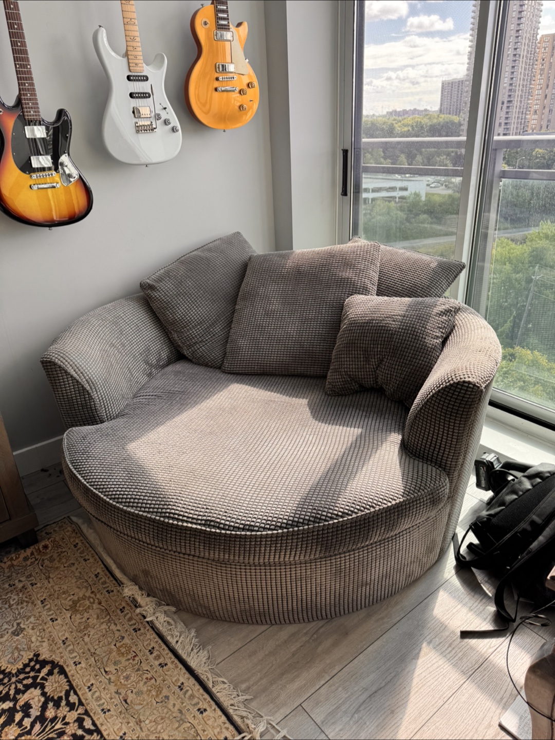 Urban Barn Nest/couch