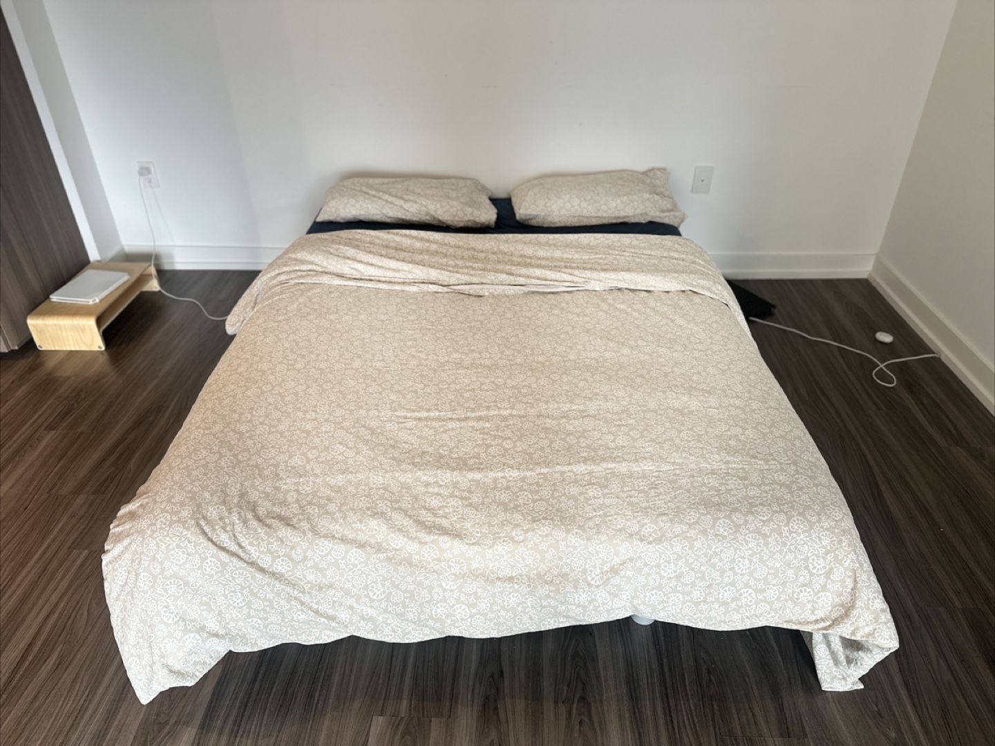 IKEA SMASPORRE duvet with cover, pillowcases and 2 pillows