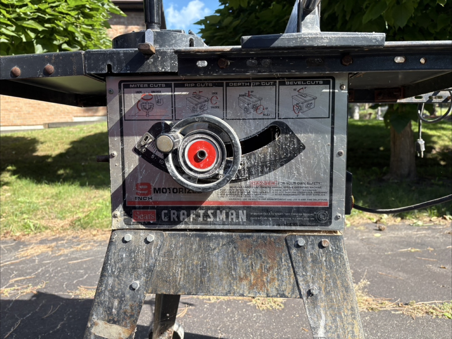 Craftsman 9-Inch Motorized Table Saw