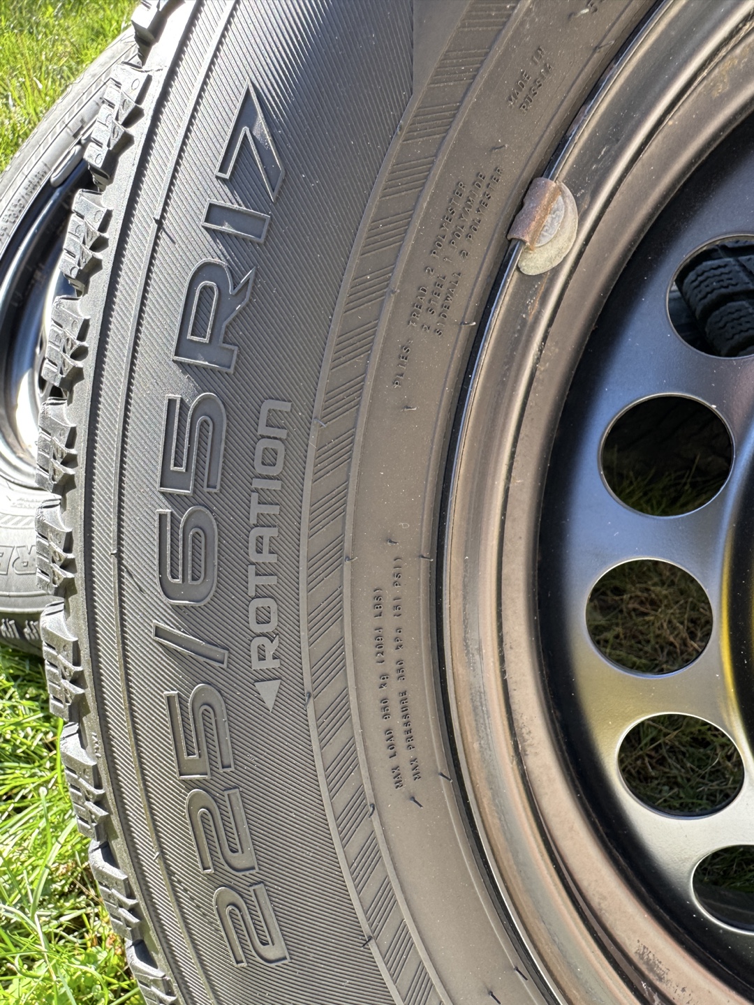 WINTER TIRES WITH RIMS 225/65/R17 BOLT PATTERN 5x114.3 mm - photo 2