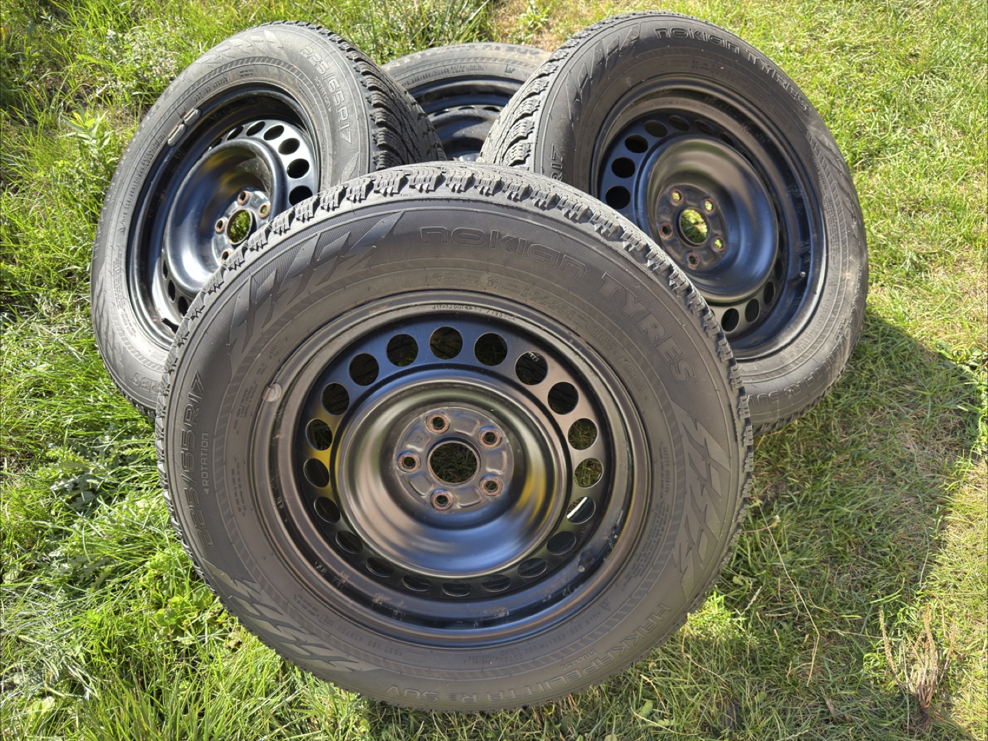 WINTER TIRES WITH RIMS 225/65/R17 BOLT PATTERN 5x114.3 mm