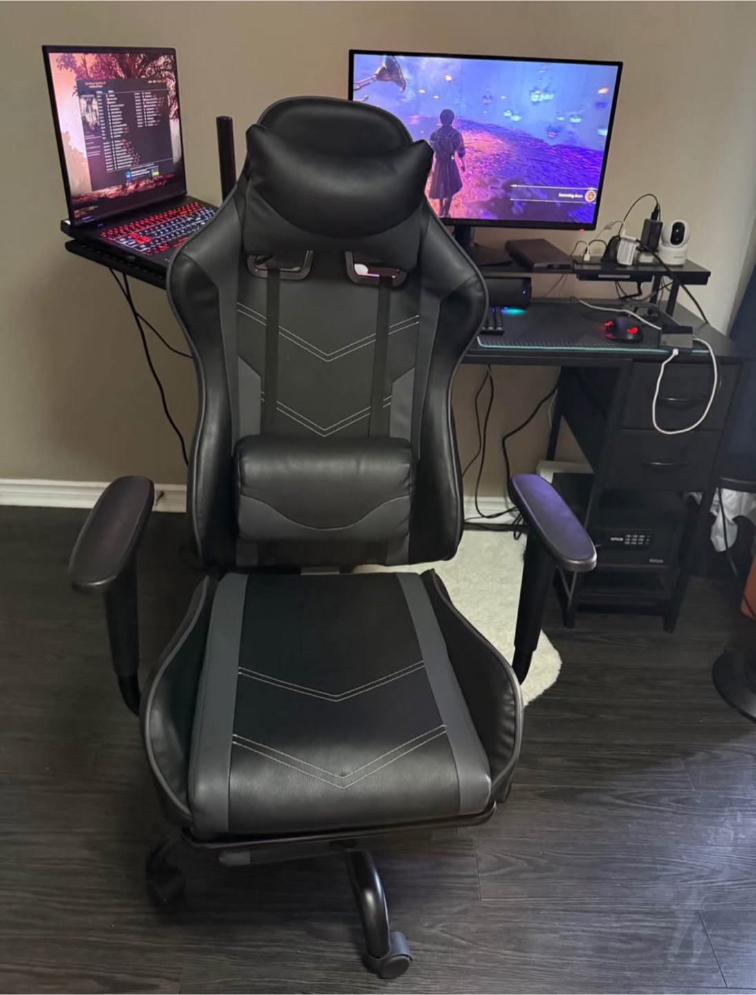 Black Gaming Chair and Table