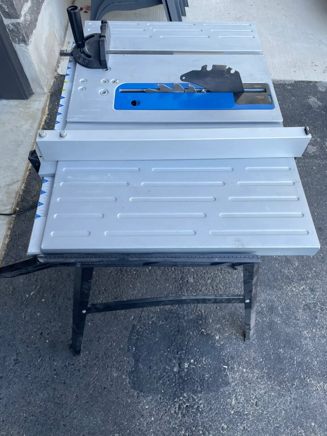 Mastercraft Table Saw - Great Condition! image indicator(3)
