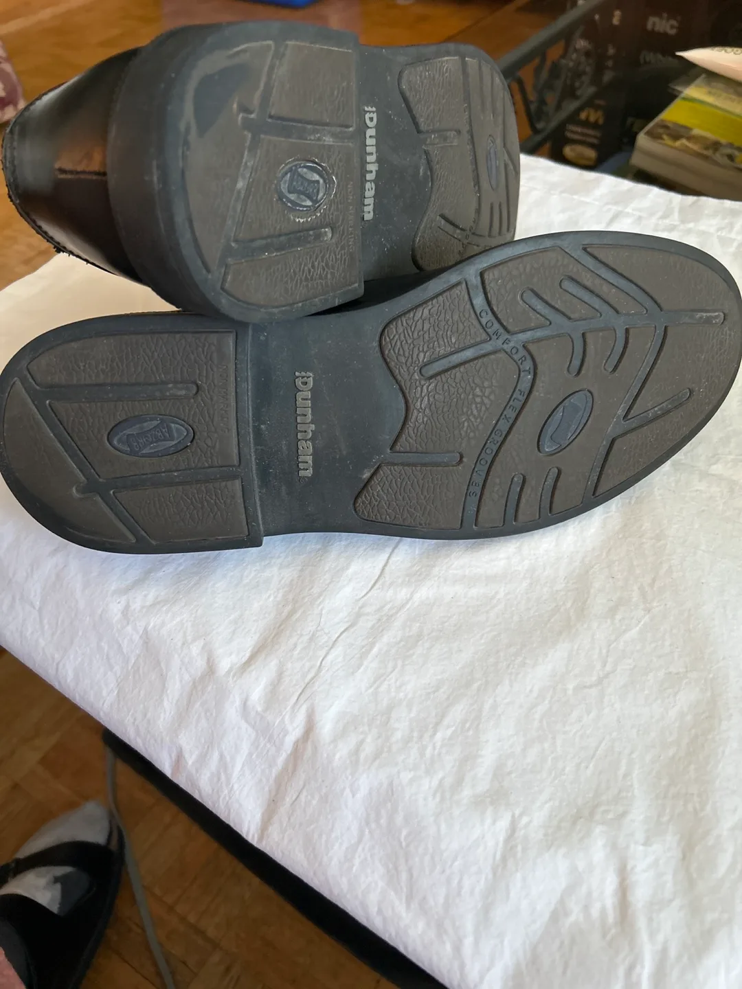 Dunham Waterproof Black Leather Dress Shoes image indicator(5)