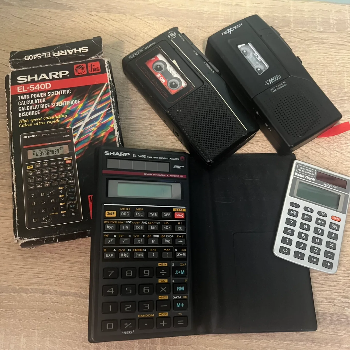 Vintage Sharp EL-540D Twin Power Scientific Calculator thumbnail