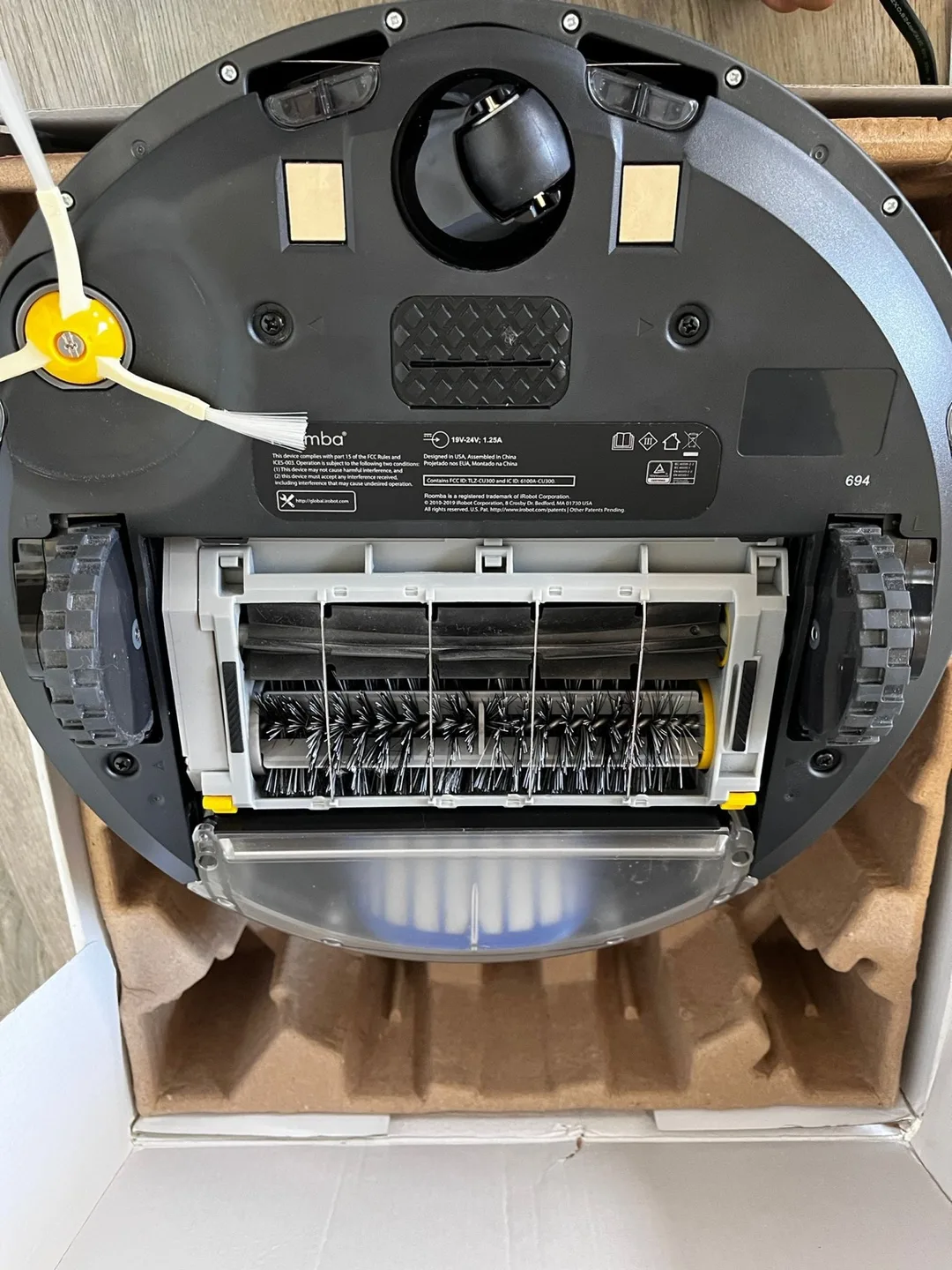 iRobot Roomba 694 Robot Vacuum - New in Box! image indicator(4)