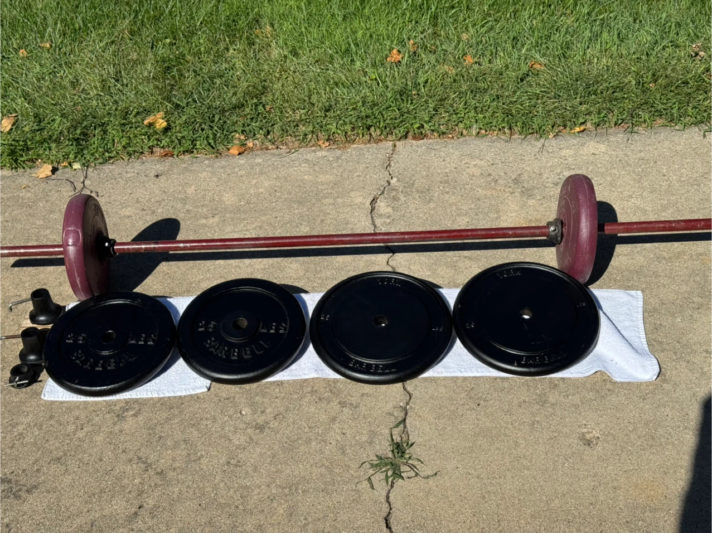 Weigh set total 128 + lbs 4-25 pound & 2- 14.3 lbs bar and 5 - photo 2
