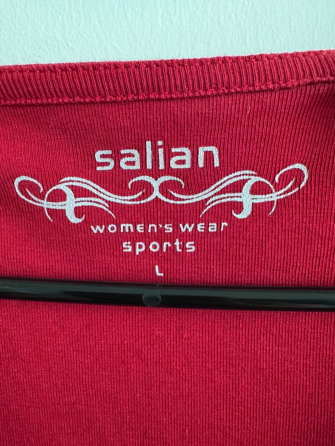 Brand new Salian Women's Sports Top - Size L image indicator(2)