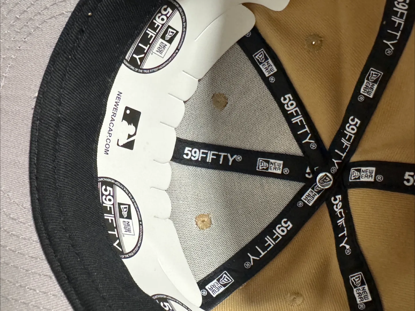 New Era 59FIFTY Cooperstown NY Yankees Hat 7 1/2 image indicator(5)