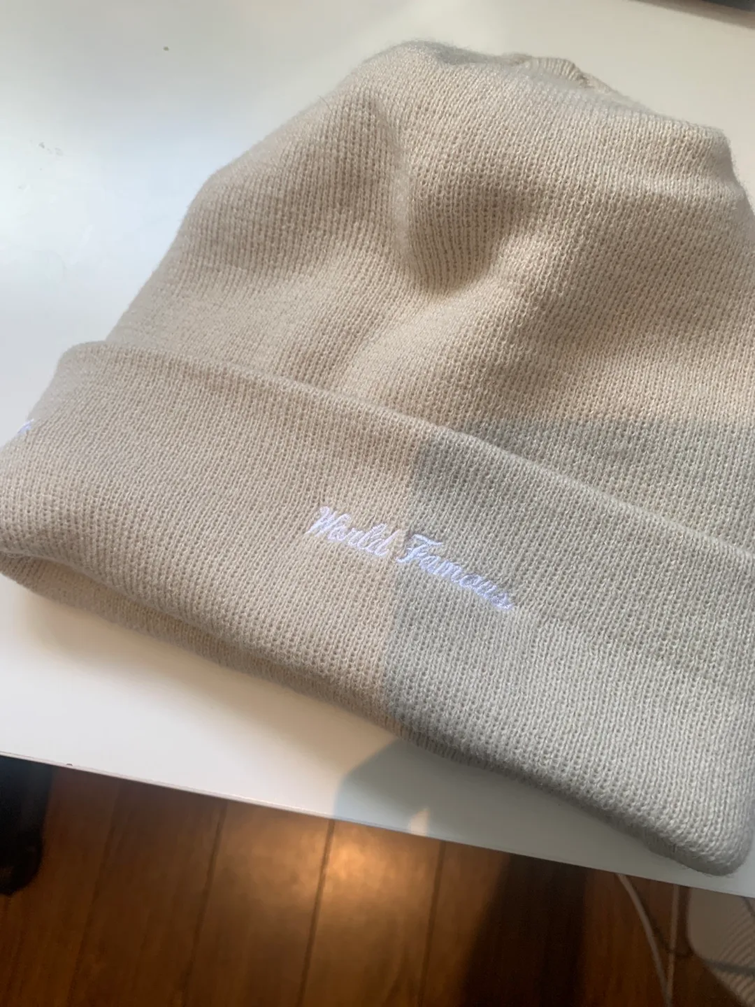 Beige Supreme x New Era Beanie image indicator(2)