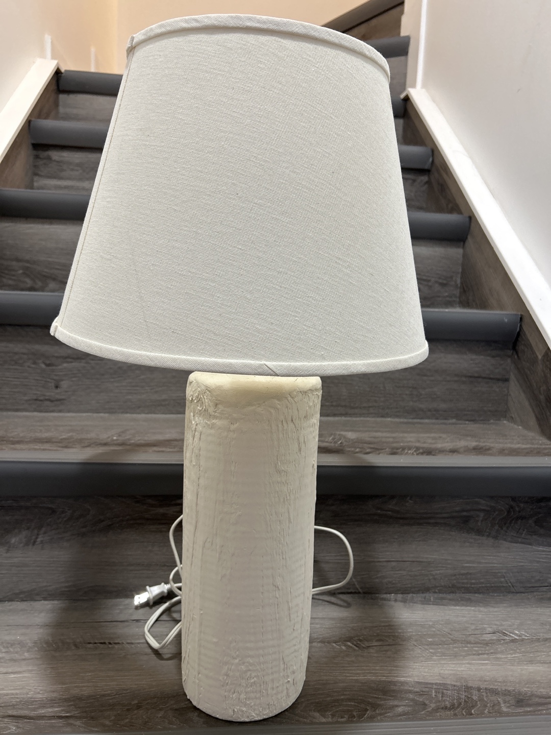 White Textured Table Lamp - photo 3