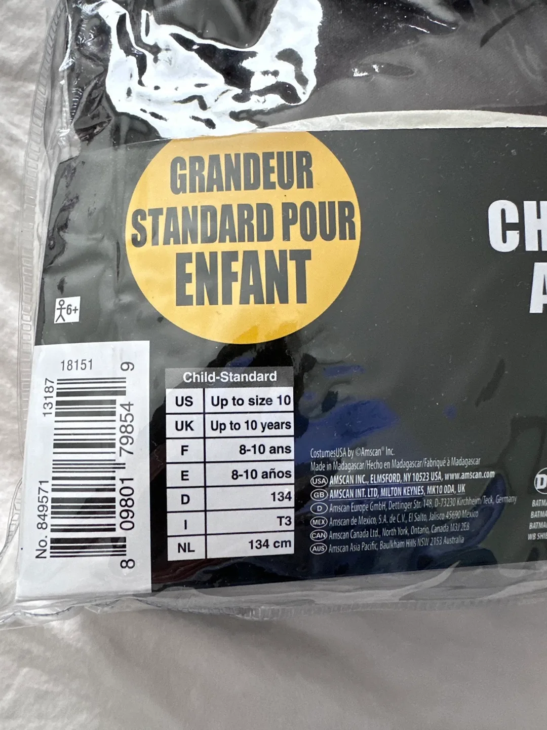 Brand new Batman Muscle Shirt Belt only Costume Child Size image indicator(3)