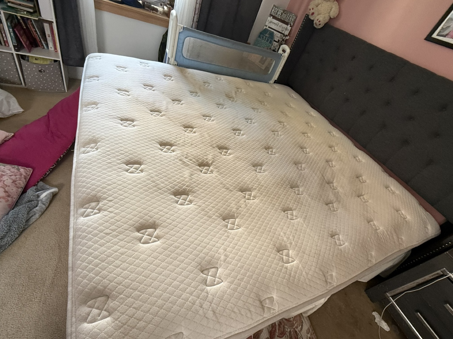 Sealy posterpedic king size mattress - photo 2