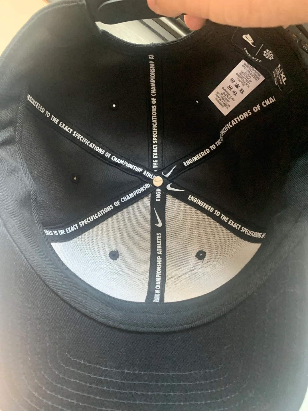 Nike Pro Cap - Black, Size L/XL image indicator(2)