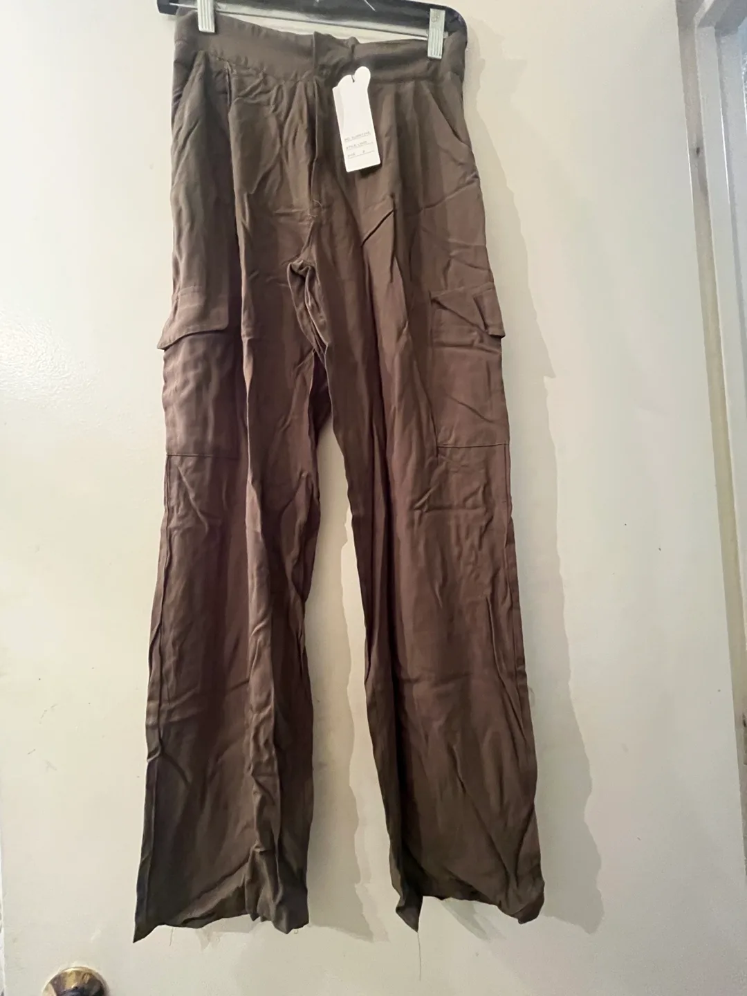BNWT!!! Olive Green Cargo Pants - Size S thumbnail