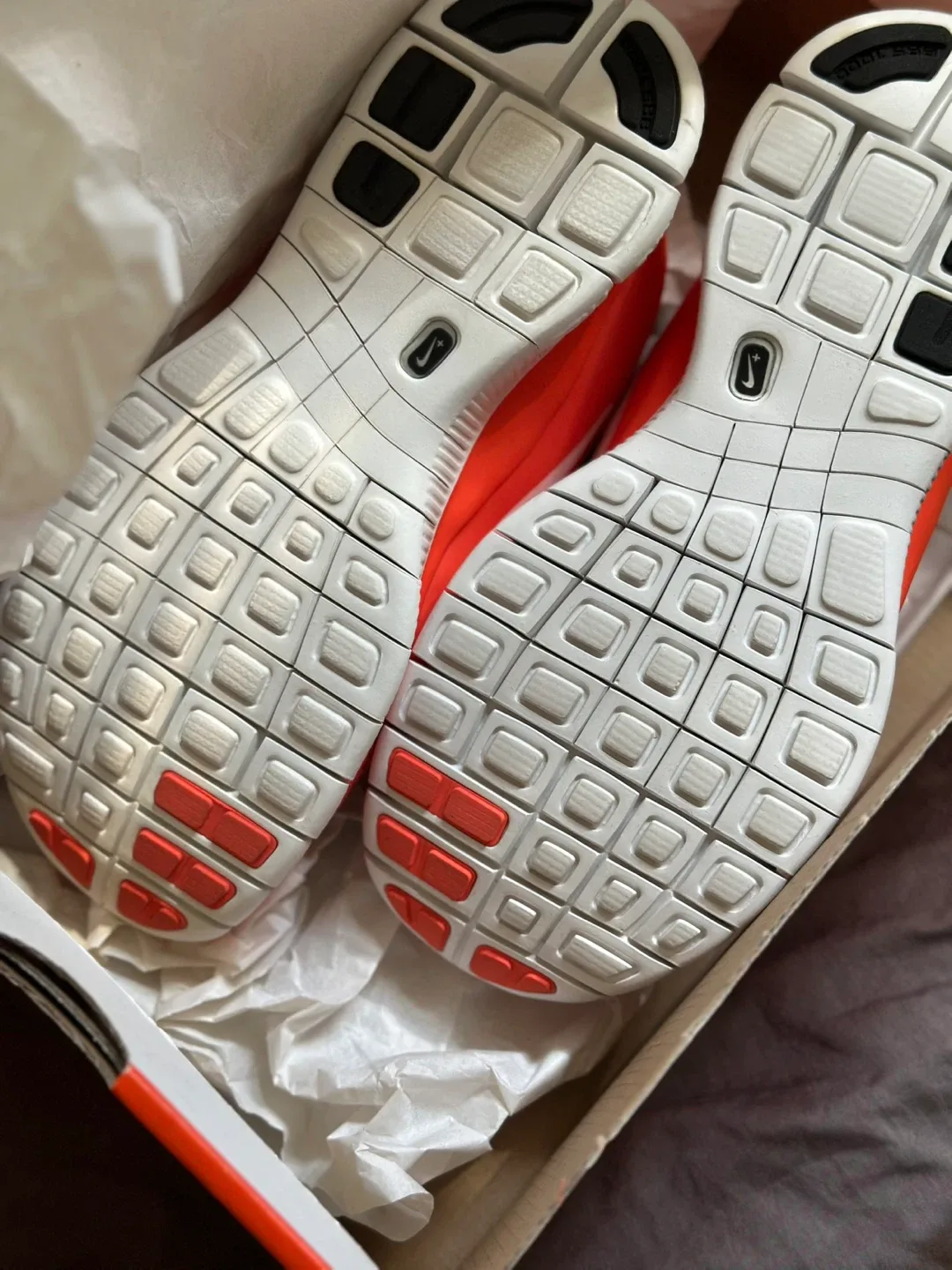 Nike Free 5.0+ Women's Running Shoes - Size 7 image indicator(3)