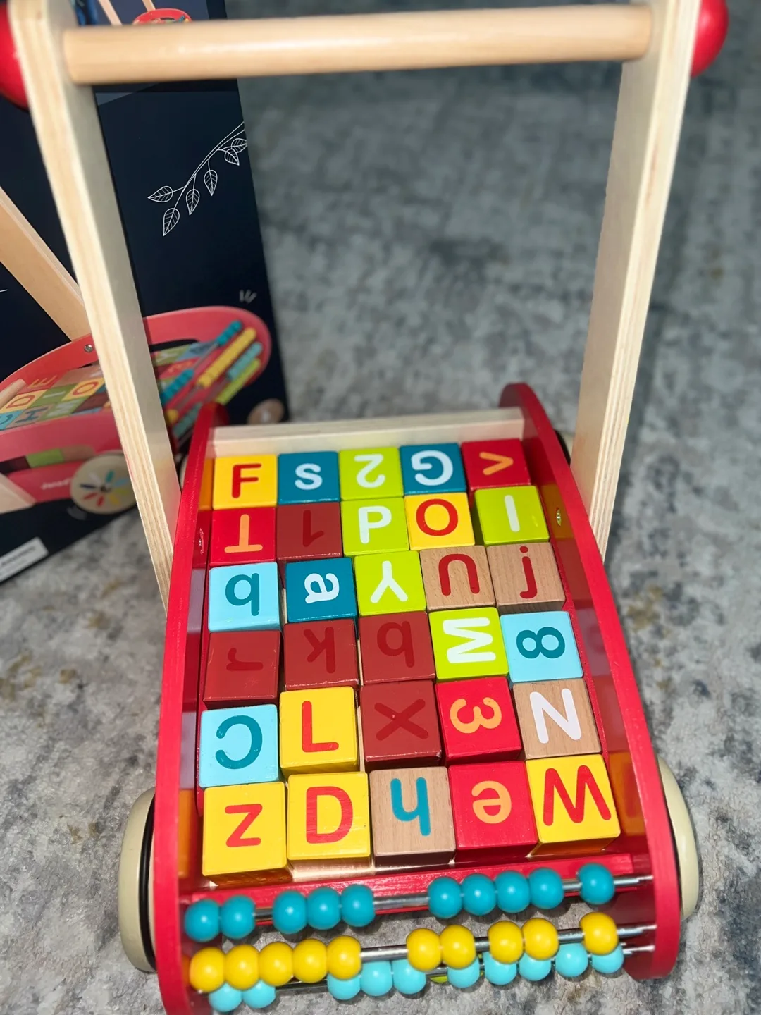 Janod Baby Walker with Blocks image indicator(3)