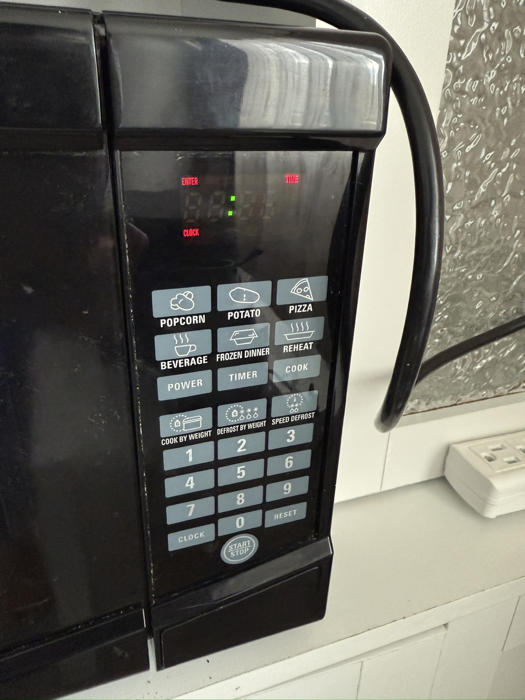🧡Urgent move out sale!!!!!!! RCA Microwave - Black - photo 4