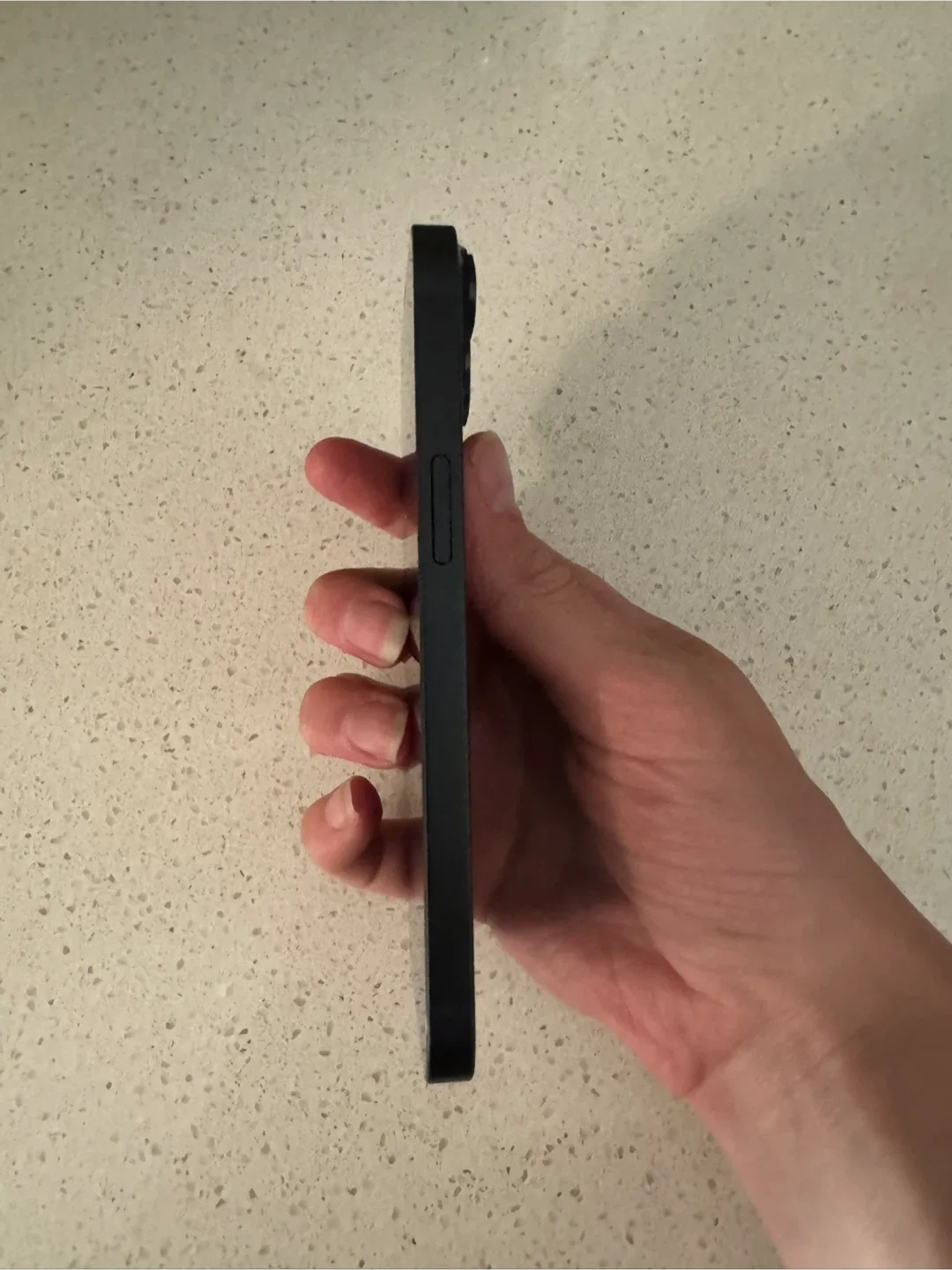 iPhone 14 128gb - refurbished image indicator(4)