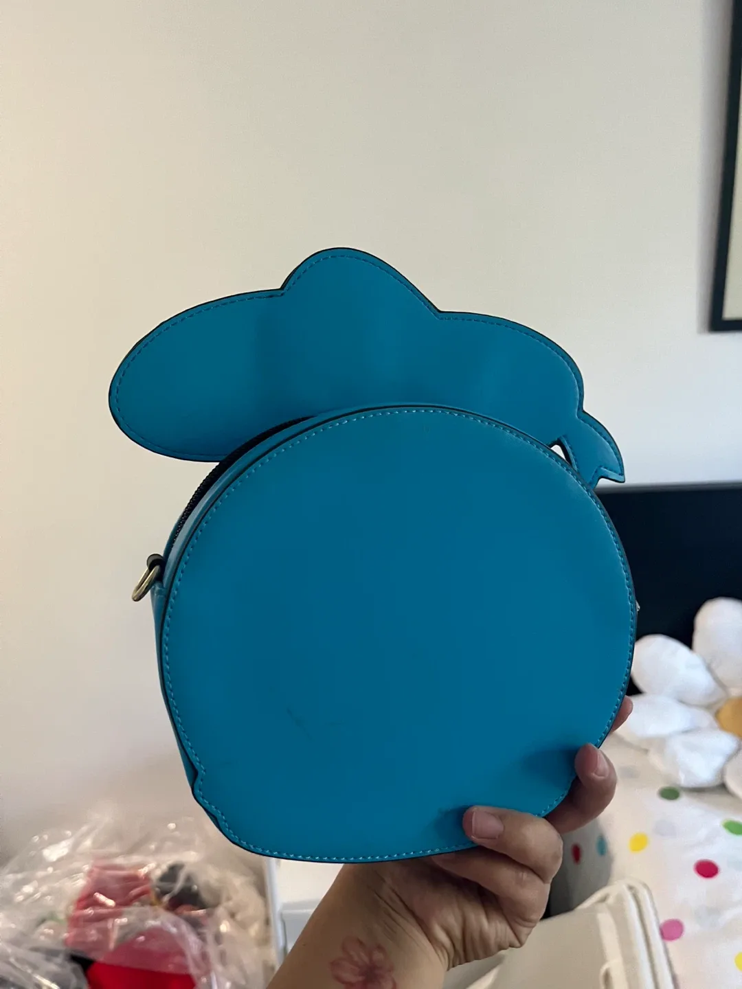 Disney Donald Duck Crossbody Bag image indicator(2)