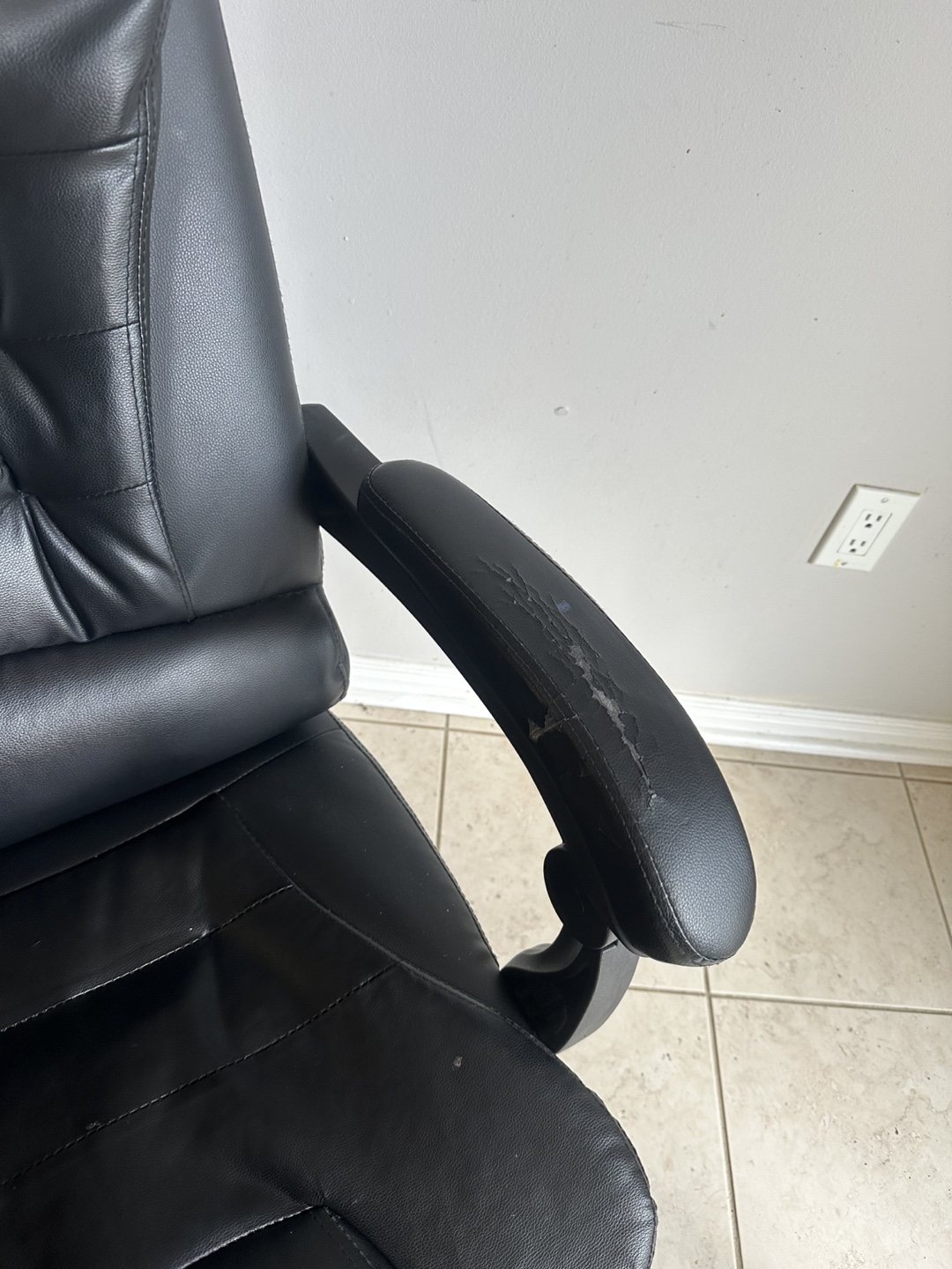 Black Leather Office Chair - photo 2