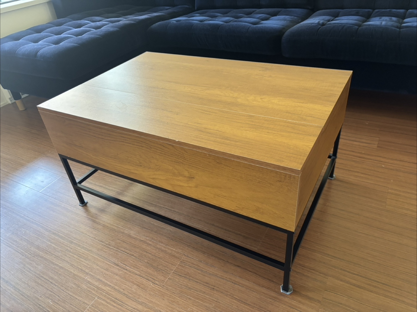 Original price:220CAD -Lift Top Coffee Table - Wood & Metal - photo 3