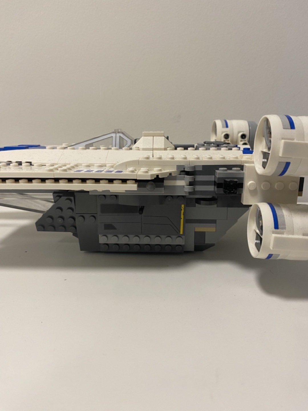 Lego Star Wars U-Wing - 75155 (Ship Only) - photo 3