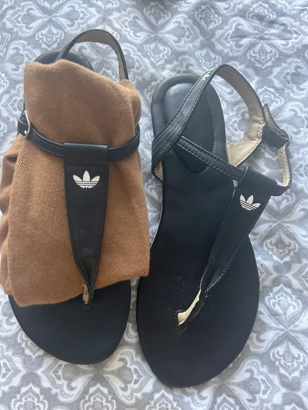 Adidas Black Sandals Size 8 thumbnail