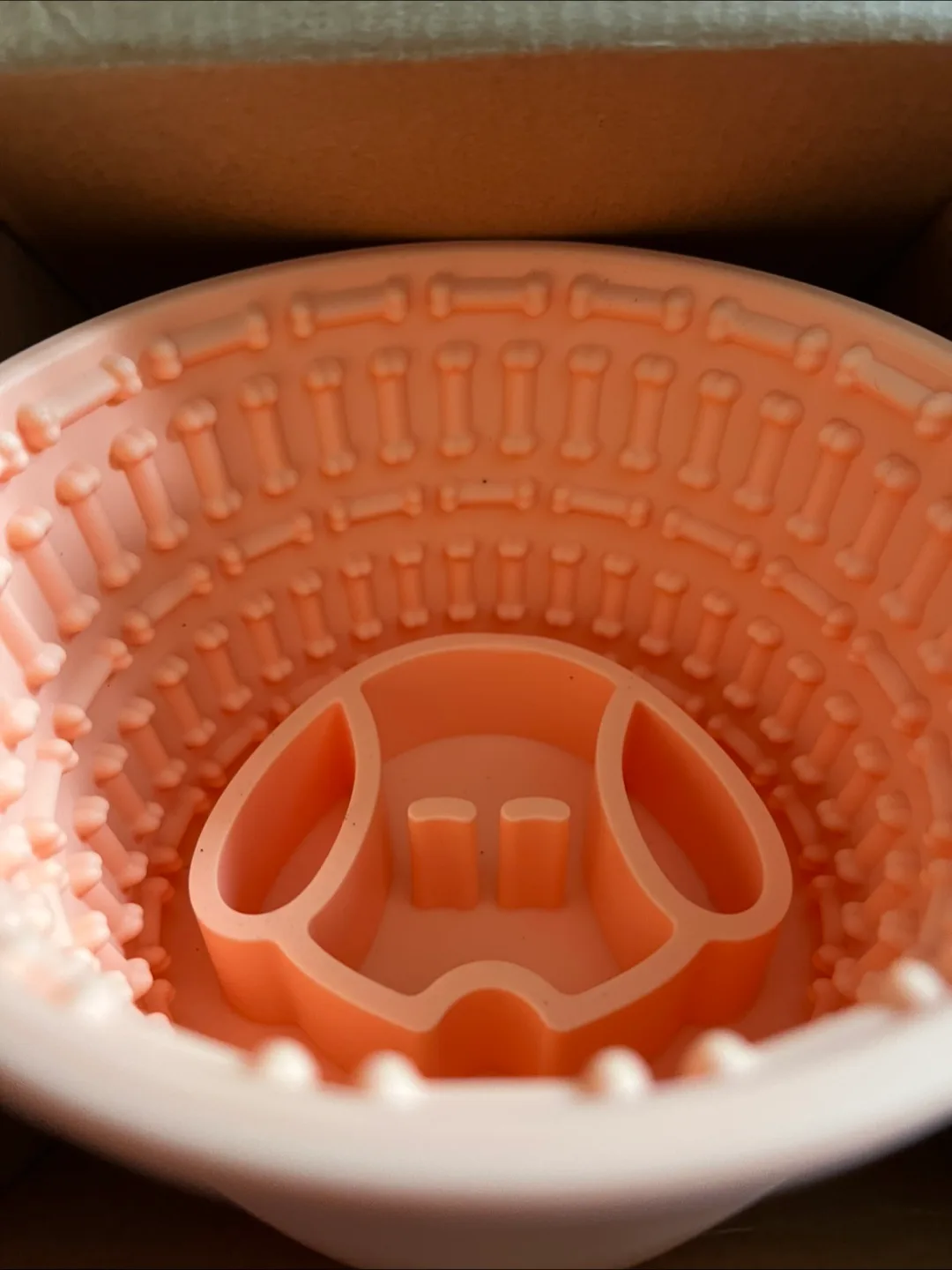 Dog Slow Feeder Bowl - New in Box! image indicator(2)