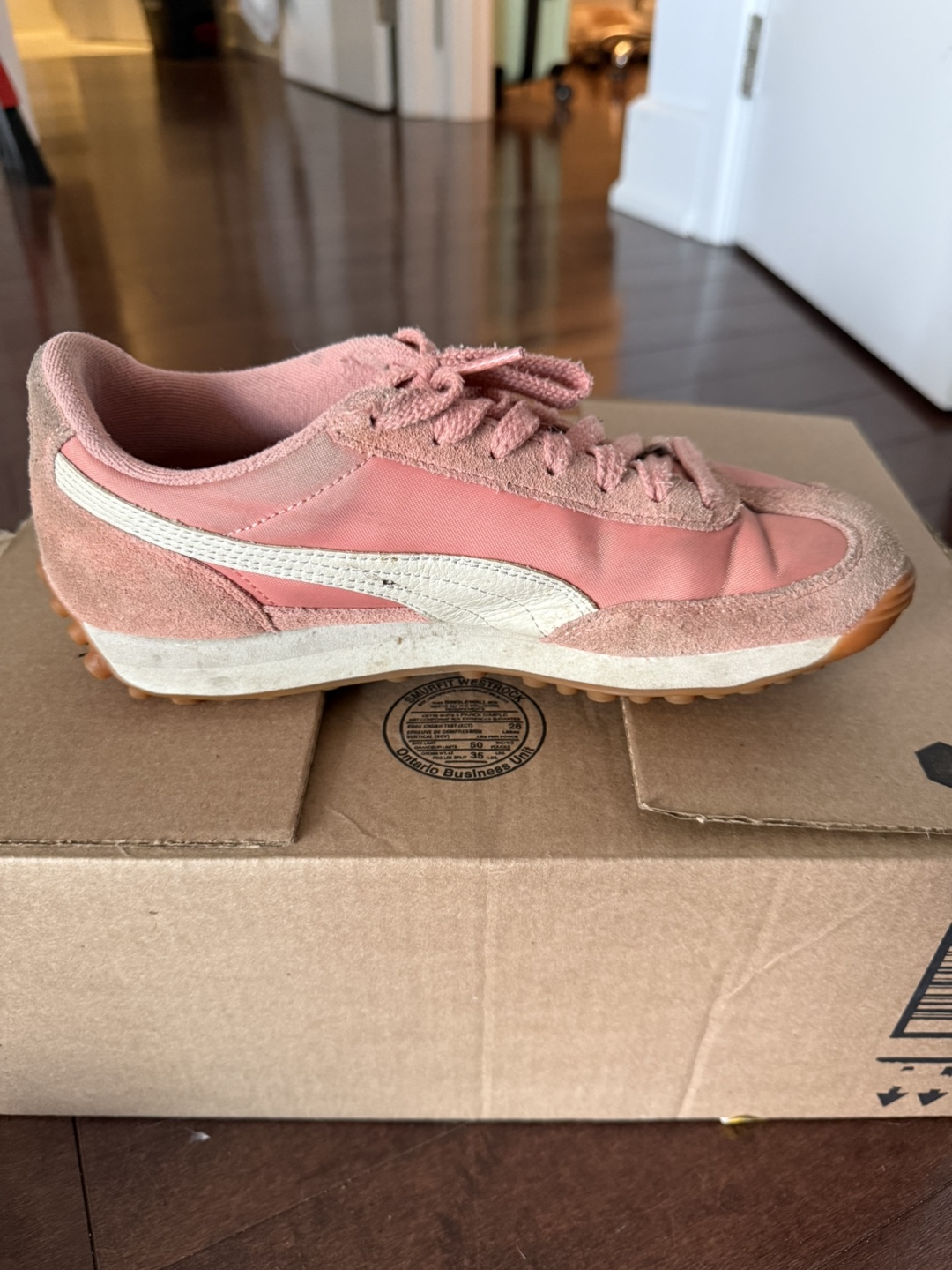 Puma Easy Rider Women's Sneakers -Size 7.5