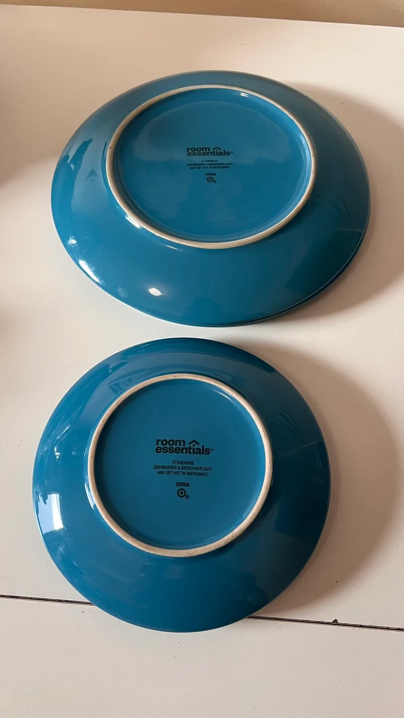 Set of 3 Turquoise Dinner & Salad Plates image indicator(5)