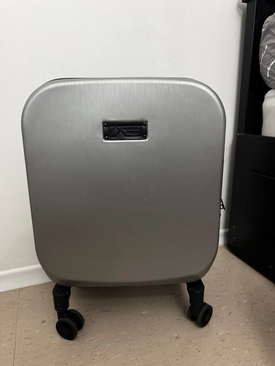 Mountain Buggy Bagrider Suitcase - Silver image indicator(2)