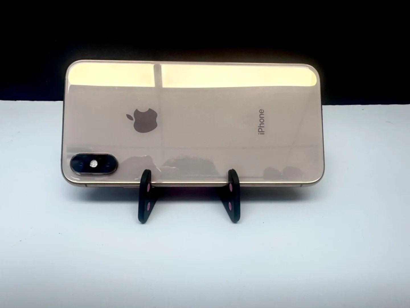 iPhone XS - Gold thumbnail